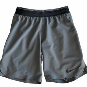 NIKE PRO Men's Gray Shorts Size Small
